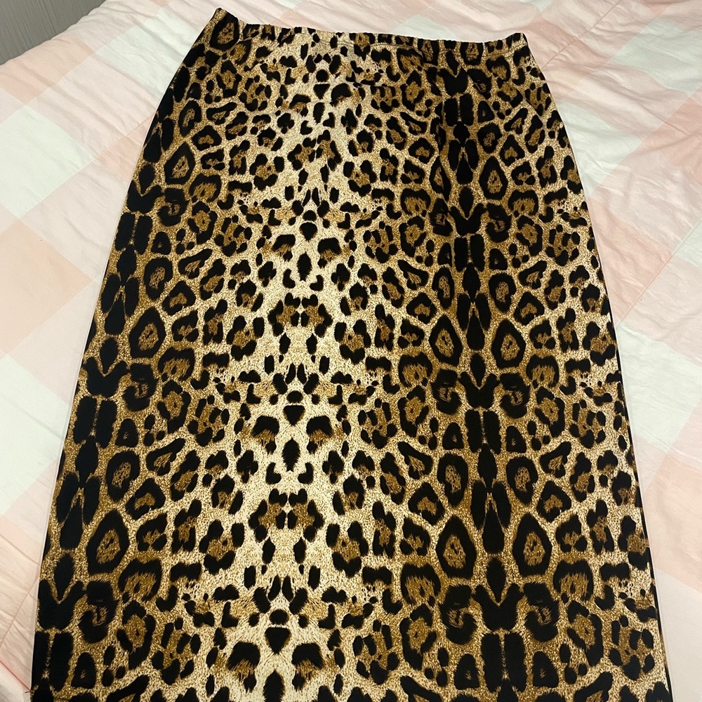 Nuggles skirt